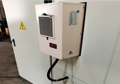 PLC控制柜装个QREA-800机柜空调保障柜内PLC正常工作