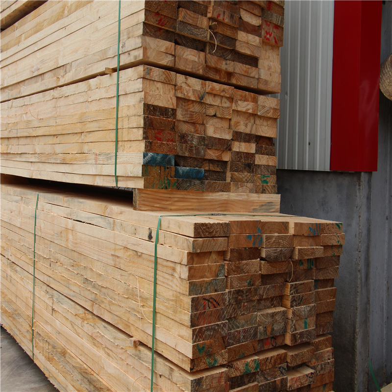 厂家批发 松木工地木方 可烘干板材 辉通木材