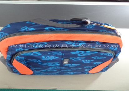 威奇厂家直销新款电脑背包 韩版休闲背包