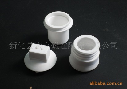 供应C37-E27氧化铝陶瓷灯头，陶瓷灯杯，陶瓷散热器，陶瓷灯座