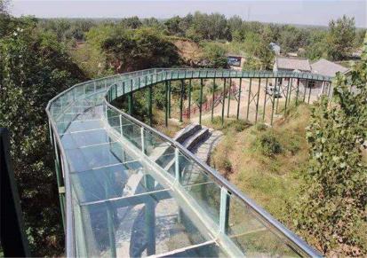 景区玻璃水滑道购买 华宇游乐观景玻璃水上滑道300米400米造价