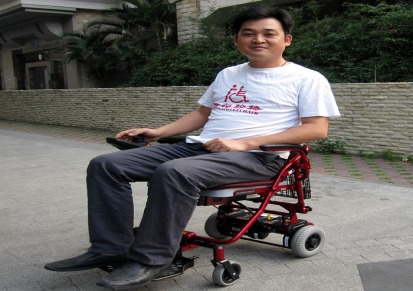 台湾必翔TE-FS888锂电电动轮椅 后轮大小自由转换 强劲驱动