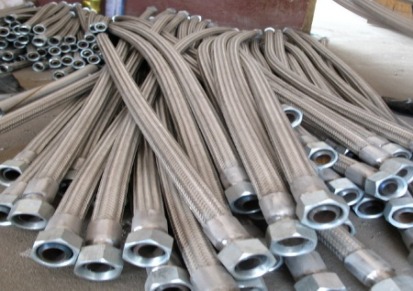 金属软管 不锈钢金属软管 用于输送各种介质的柔性元件 中州万泉