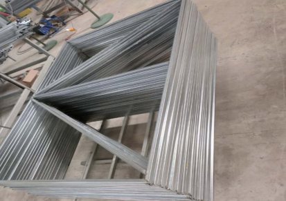 喷塑爬架网片销售 京瑞钢结构 外墙爬架网片生产