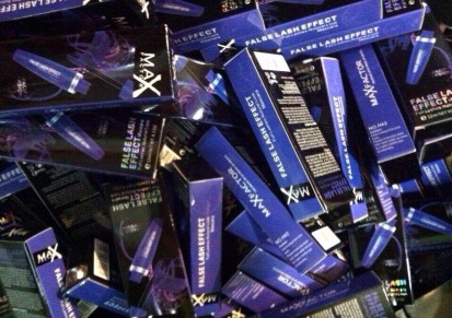 max纤维睫毛膏组合 超长超浓密型 纤维嫁接 MAX紫色睫毛微信热卖