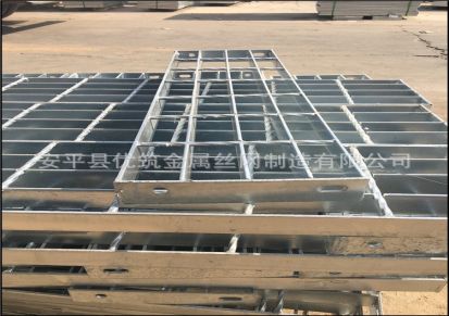 厂家直销热镀锌沟盖板 用于园林 机场热镀锌格栅排水沟盖板
