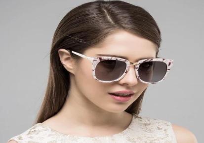 太阳镜女款新款偏光防紫外线个性韩版明星款高端墨镜树脂板材