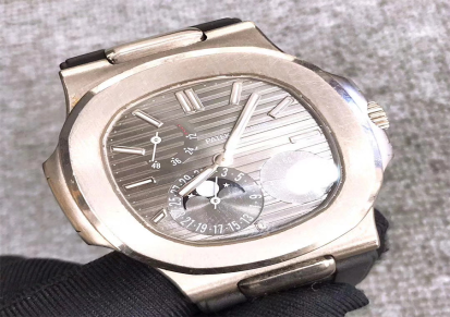 奢华尚品-PP-运动优雅系列腕表-鳄鱼皮表带-自动机械机芯-百达二手手表鉴定