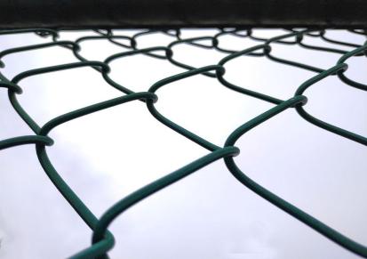 星沃球场防护网乒乓球围栏勾花铁丝网生产厂家