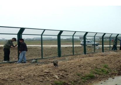 北京公路护栏网规格 合肥公路护栏网耐久度好 鼎尚丝网