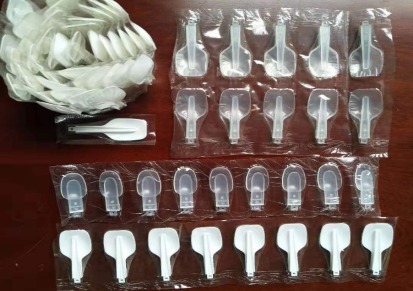 自动折叠小勺包装机 塑料勺自动折叠包装设备 厂家直供