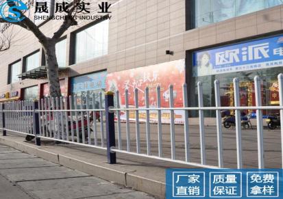 市政公路护栏 湛江工厂批发锌钢护栏 公路隔离锌钢栏杆护栏