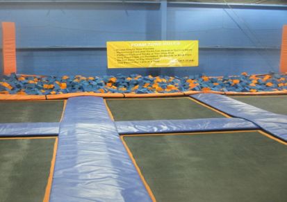 蹦床厂家生产 新型游乐设施 运动健身跳床 亲子乐园粘粘乐滑梯