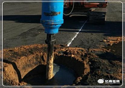 挖机螺旋钻厂家批发 螺杆钻机设备价格 功能齐全 安全可靠 鑫众旺