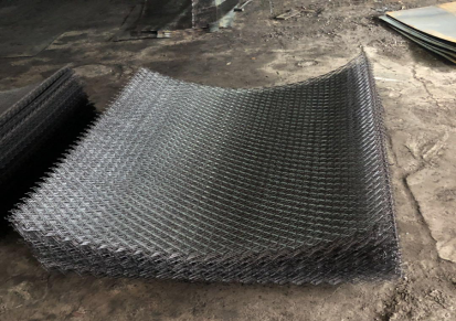 琪士康 钢板网 钢板网厂家 镀锌钢板网 钢板网护栏生产供应