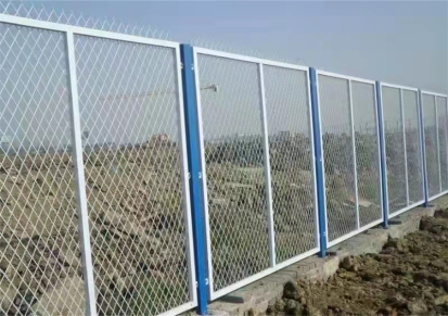 高速公路防护双边丝护栏网抗老化高强度围栏