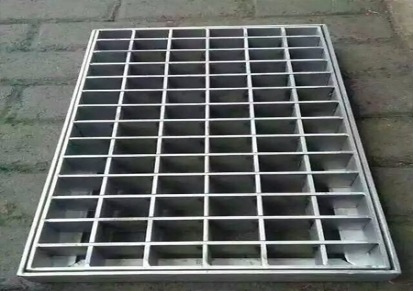 河北钢格板生产厂家 平台钢格板 楼梯踏步板 价格优惠 泽光