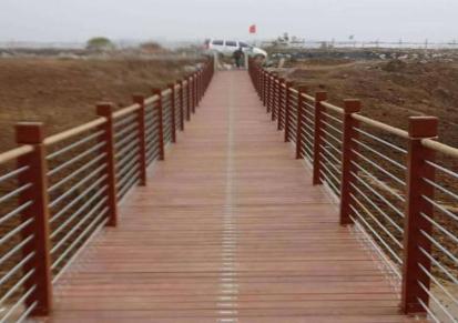 河南国宏游乐 高空木质吊桥设计安装 包工包料 网目密度高质量保证