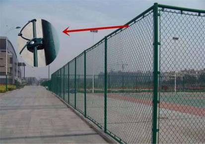 鲅鱼圈球场隔离围栏网施工程序