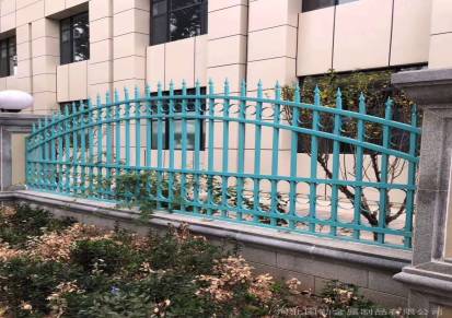 河北工厂围墙锌钢护栏杆安装锌钢护栏施工队小区护栏栅栏包安装
