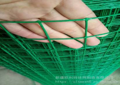 新疆丝网厂家供应波浪形铁丝养殖网