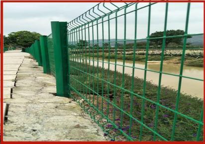 玉兵双边丝围栏果园圈地养殖护栏网厂家