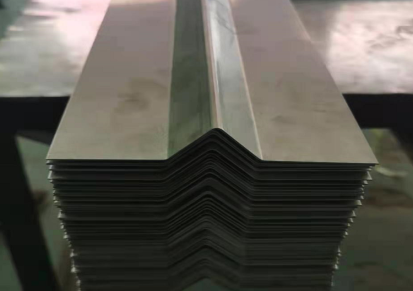 不锈钢V型伸缩缝止水钢带板201止水钢板304不锈钢板重庆厂家