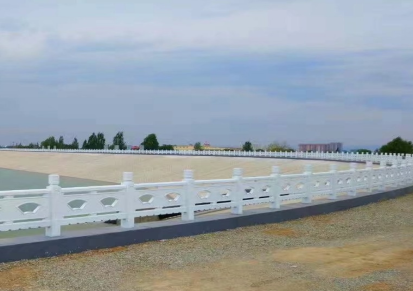 欣荣1-1.5米扇行仿木护栏 园林景区河堤护栏可开模定制