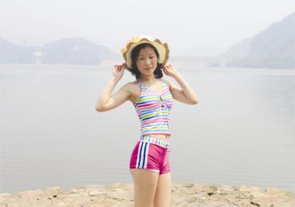 夏季精品推荐 运动装彩虹色两件套泳衣 女式泳衣