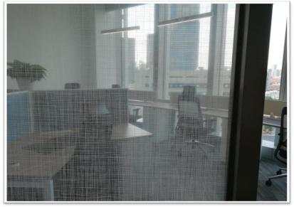 上海容可科技办公室玻璃隔断装饰膜 建筑装饰玻璃贴膜