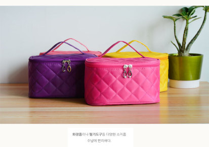 日韩式菱格化妆包绗缝女士手提绣格纹收纳箱包生产厂家批发