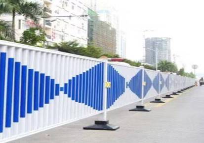 人行道隔离栅洛阳洛宁公路交通护栏九星市政隔离护栏