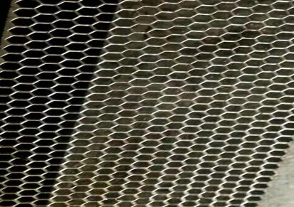 鲁松金属 六角冲孔网 不锈钢六角冲孔网厂家定制 欢迎选购