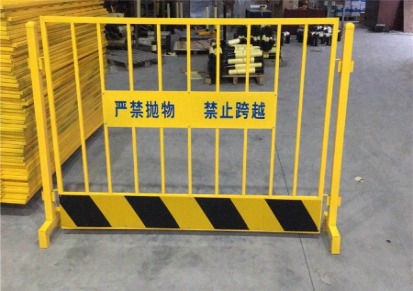 工地警示基坑护栏 施工电梯防护网 升降机电梯门规格齐全
