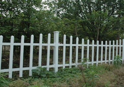 PVC草坪护栏现货-围墙护栏-塑钢护栏花园绿化隔离网