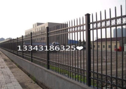 小区围墙护栏网 公园庭院防护网 铁丝网围栏 锌钢护栏厂家
