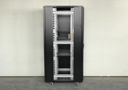 服务器机柜   网络机柜  机箱 生产 销售 和定制 欢迎来电咨询-菲尼特
