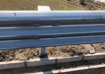 广安公路护栏板定制 新钢护栏