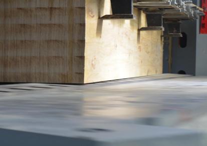 厂家直供免漆UV木饰面板 涂装木皮板 科定板 朗凯科技木皮定制