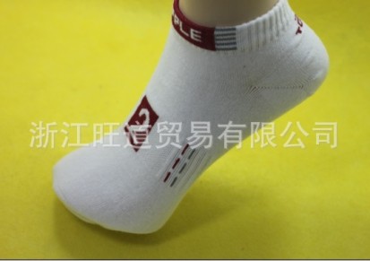 厂家供应　星期袜　船袜　情侣袜　运动袜　苹果牌　创意礼品