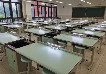 重庆中小学教学仪器设备六大功能室建设