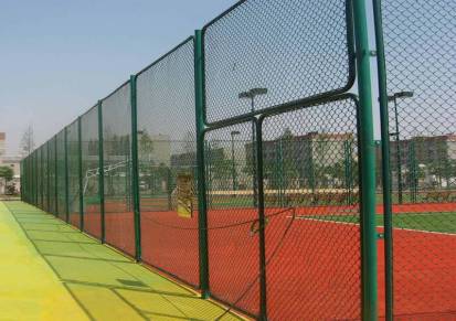 东昌府区学校体育场围网图片-篮球场网球场围网-球场铁丝围栏网