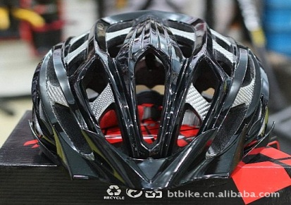 ESSEN X-TEAM 碳纤骨架头盔 自行车头盔
