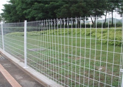 双边护栏,批发双边丝护栏网,双边栅栏,双边丝护栏,双边丝围栏厂家 YCHL102