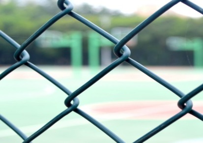 艳阳 球场护栏网 运动场防护网 体育场围网 乒乓球围栏 球场围网