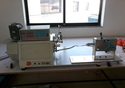 供应变压器绕线机、CNC控制绕线机
