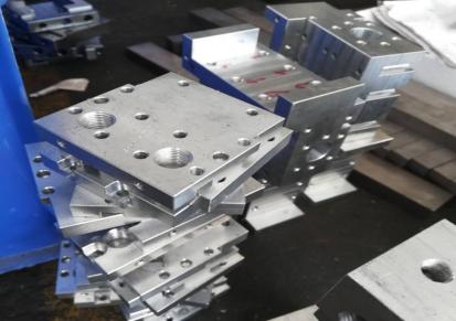 铝件CNC车床铣床零配件生产定制