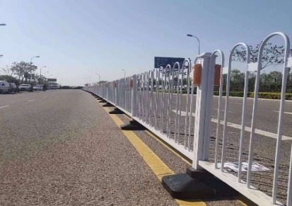 科俊锌钢护栏 交通护栏 安装 报价与特点