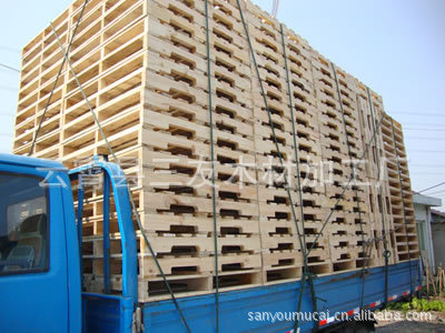 木材公司专业生产、销售各种木制托盘等木制材料