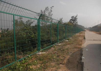 高速公路隔离栅护栏 镀锌刺铁丝网围栏 四川防护网生产厂家 永旺金属